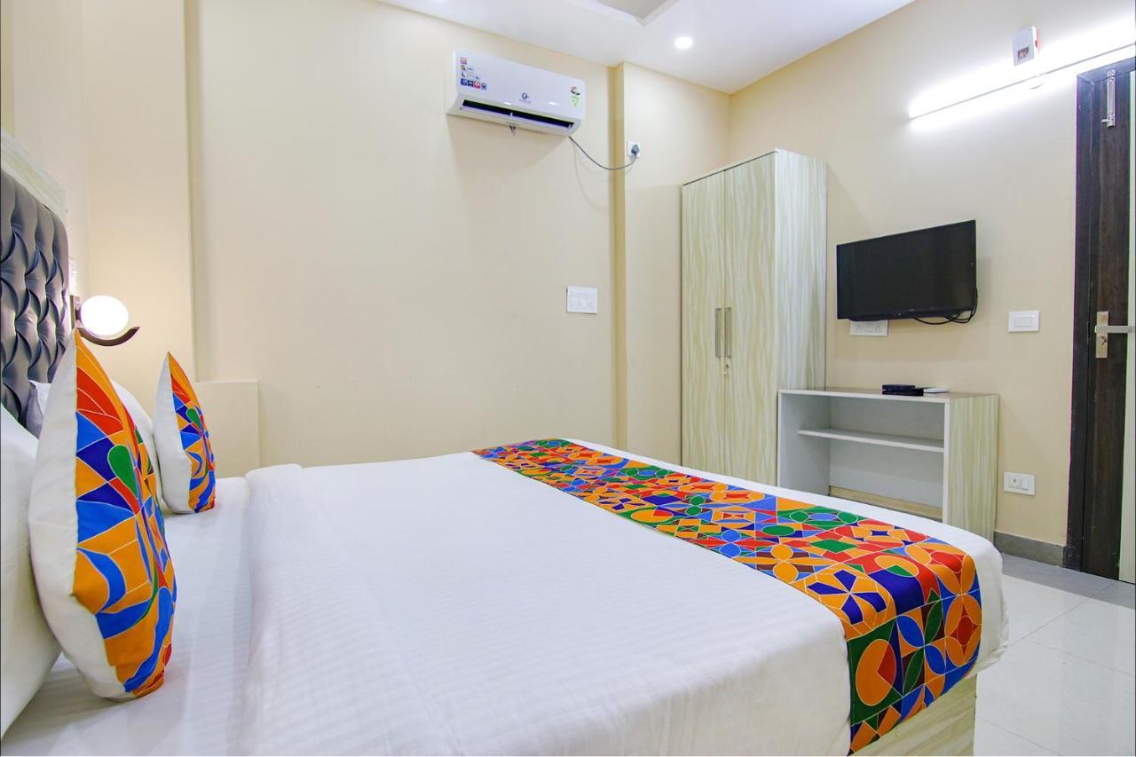 Fabhotel Ashok Vihar - Nr North Campus, Delhi University New Delhi Exteriör bild