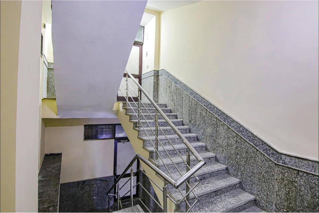 Fabhotel Ashok Vihar - Nr North Campus, Delhi University New Delhi Exteriör bild